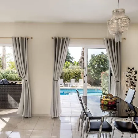 Ambrosia Villa Pegeia