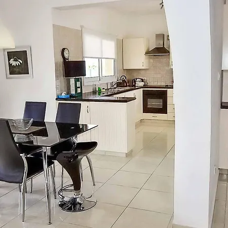 Ambrosia Villa *