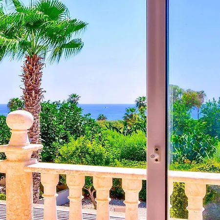 Villa Ambrosia
